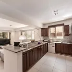 Adalia بروتاراس