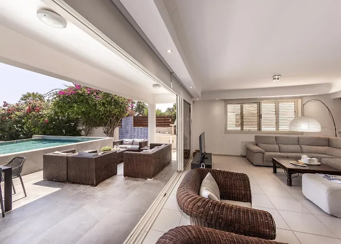 Adalia プロタラス