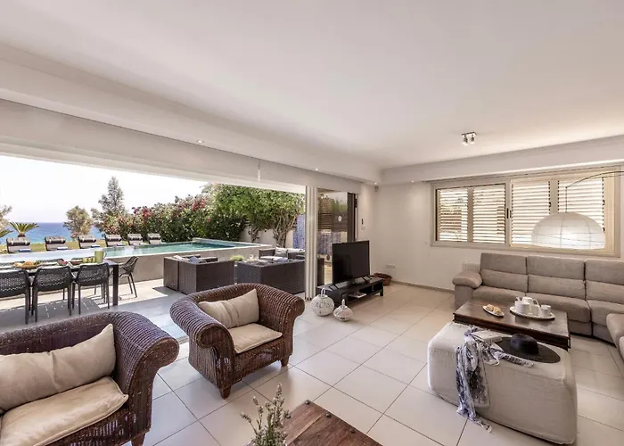 ヴィラ Adalia プロタラス